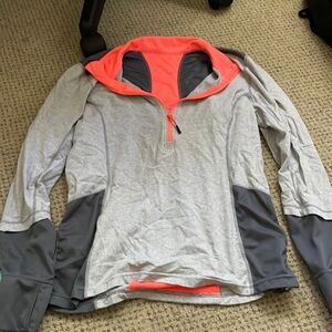 Women’s long sleeve